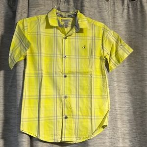 shirt in good condition. as new